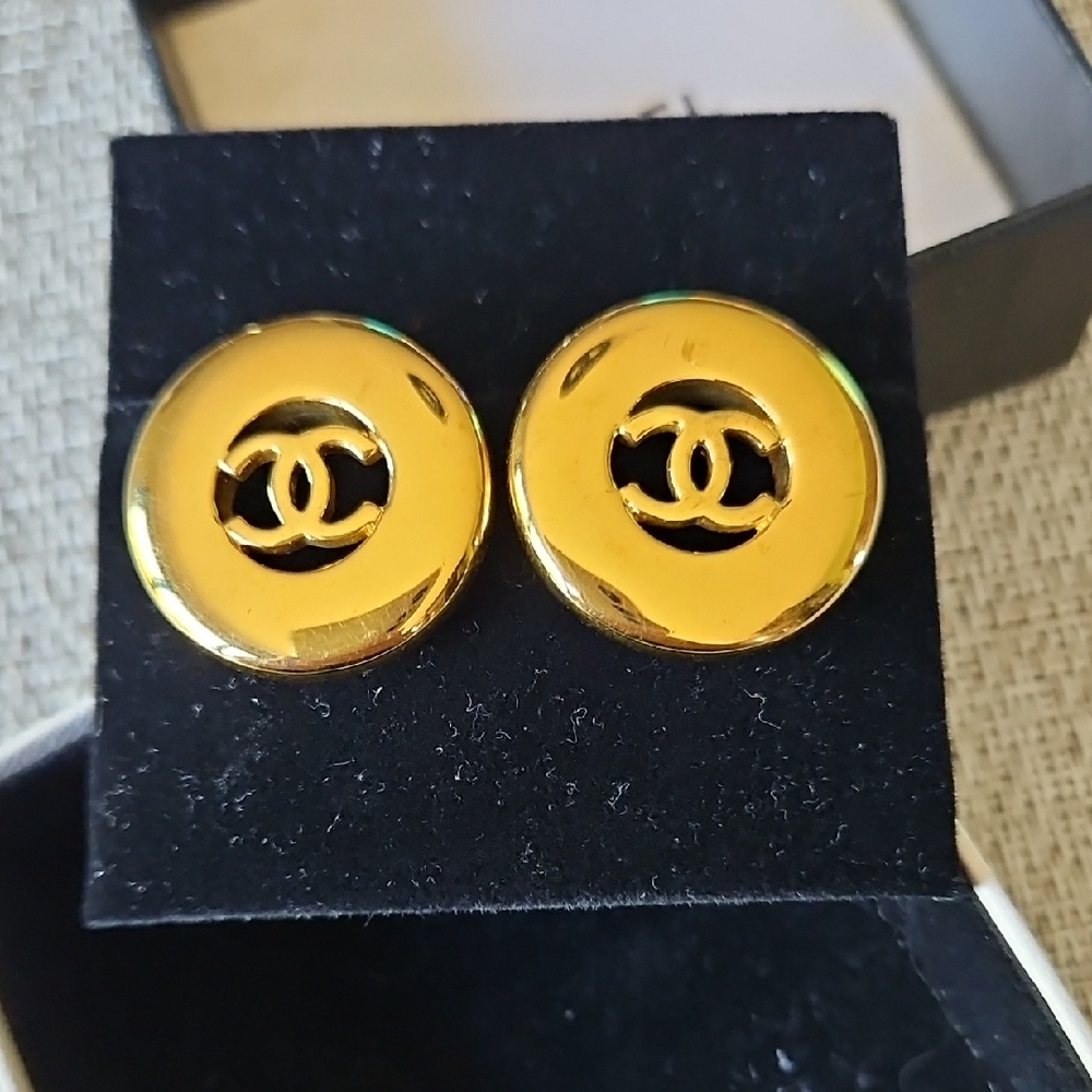 CHANEL 24k Gold Plated Logo Stud Clip Earrings 97A W/Box